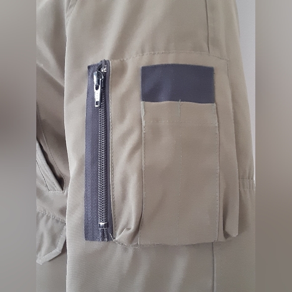 Canada Goose Chilliwack, sz XS, Military Green - Picture 4 of 10